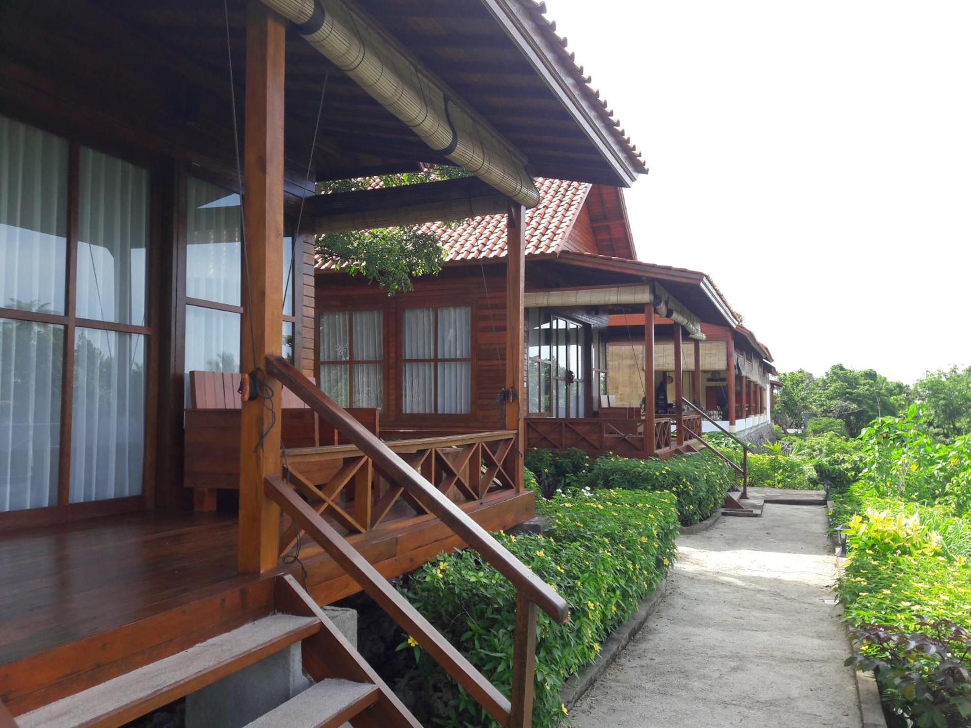 Waha Marind Dive Eco Resort מראה חיצוני תמונה